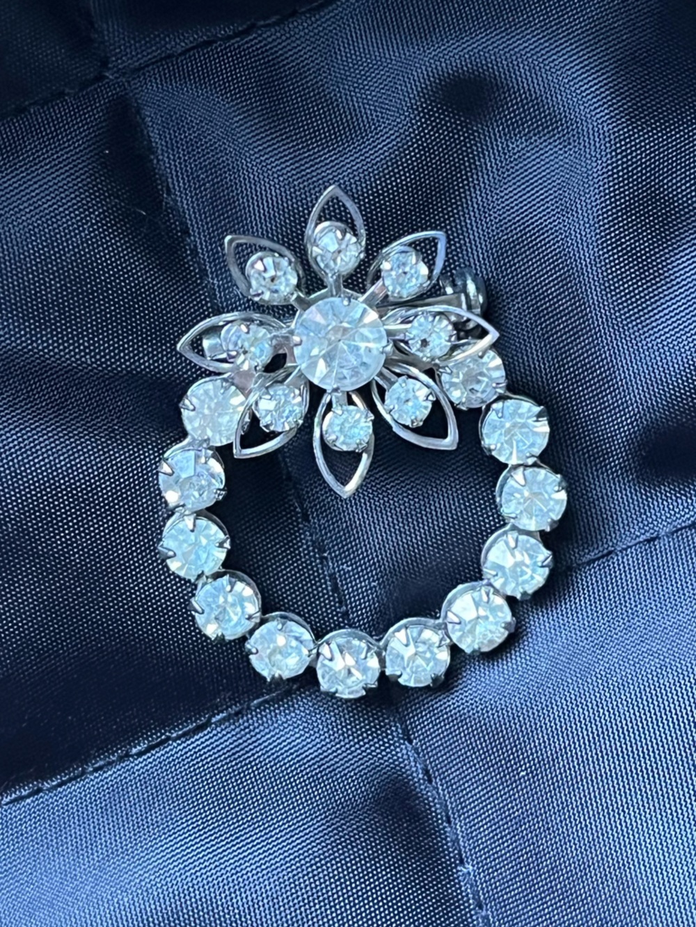 Vintage Silver Rhinestone Floral Wreath Brooch